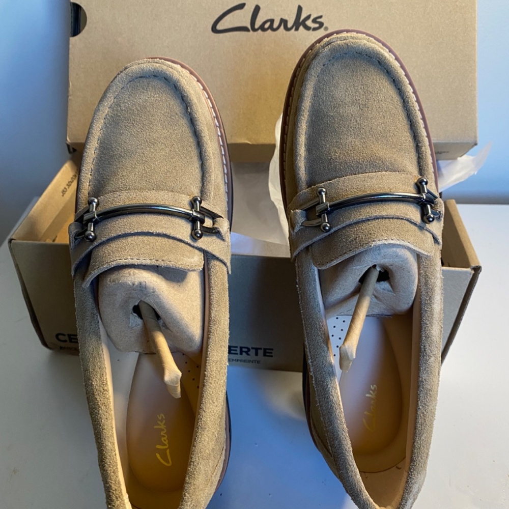Clarks Orianna Dark Sand Suede/loafers - Picture 5 of 7